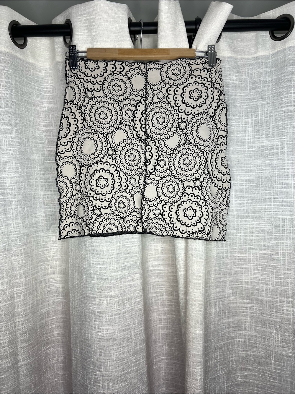 Haystacks Black and White Patterned Skirt